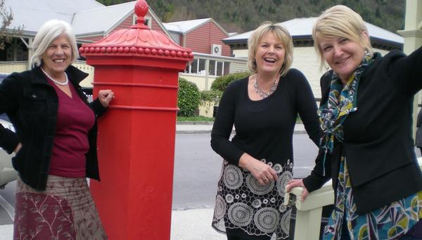 Karen Soundy, Director of Your Saving Grace (centre), with team members Rosie Mackay (L) and Karen Henry (R).  